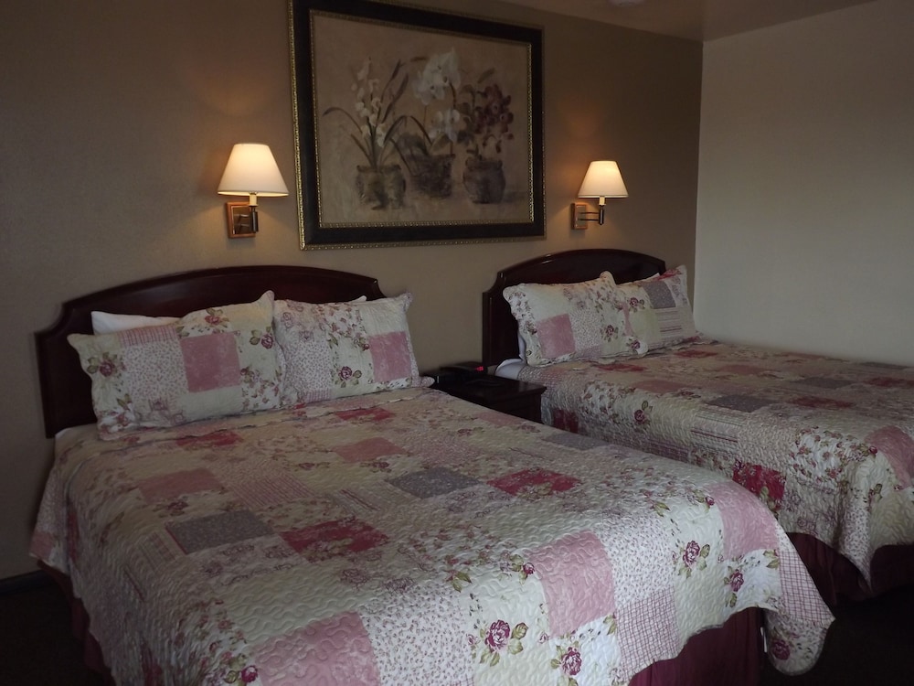 Crest Country Inn - photo 53