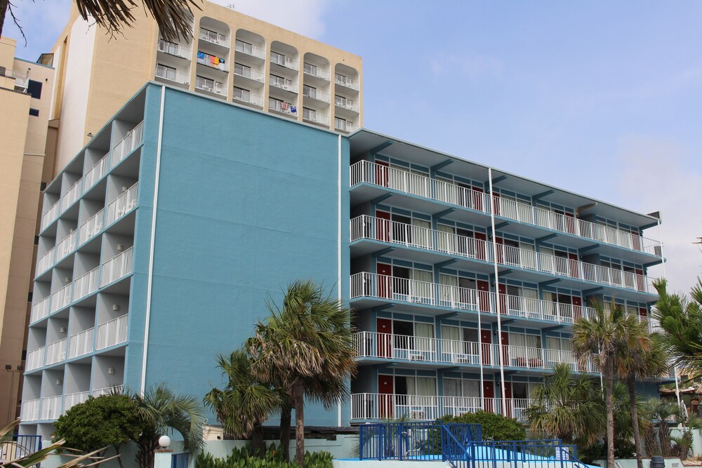 Blu Atlantic Oceanfront Hotel & Suites - photo 32