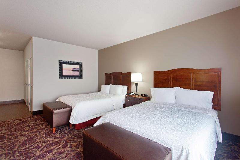 Hampton Inn Seattle Everett - photo 13
