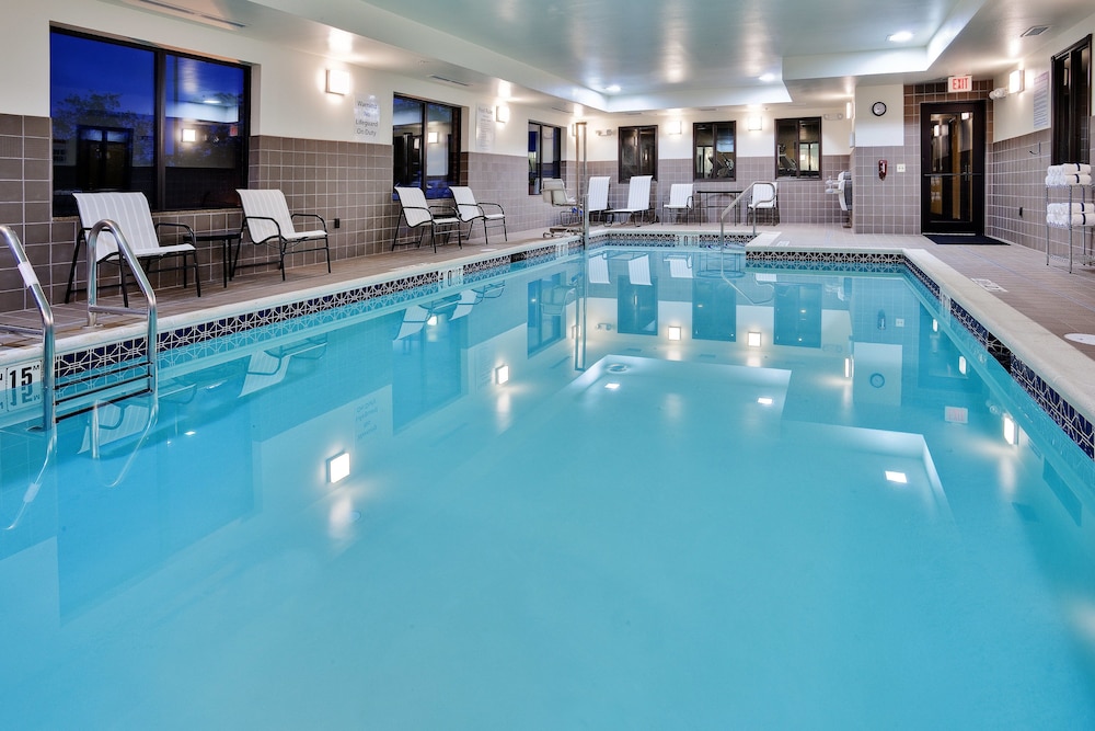 Holiday Inn Express Hotel & Suites Limerick Pottstown by IHG - photo 27