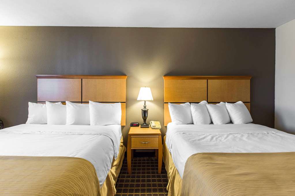Quality Inn & Suites Silverthorne Copper Mountain - photo 7