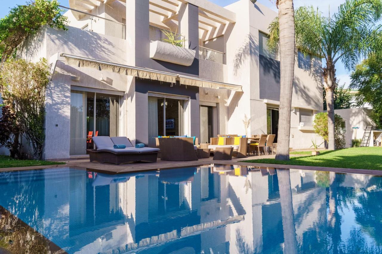 Luxury villa Bouskoura Pearl — 4-Star Luxury Hotel in Casablanca, Morocco
