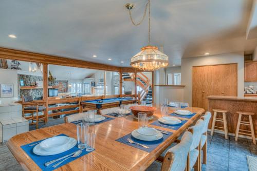 Red Cedar Unit 30 in Sunriver, United States