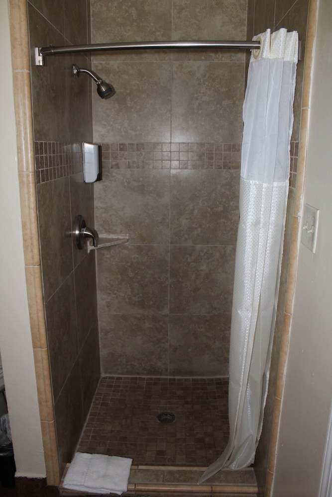 Riverside Inn & Suites Santa Cruz - photo 53