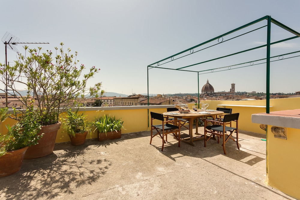 Duomo Beautiful View — 4-Star Luxury Hotel in Florence, Italy