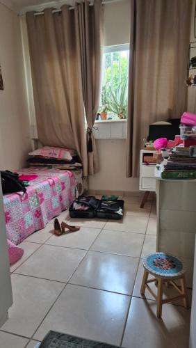 Quarto Rosa só para Mulheres - last minute hotel in Unknown City