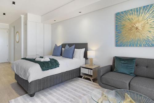 Ellipse Waterfall 3902 — 4-Star Luxury Hotel in Midrand, South Africa