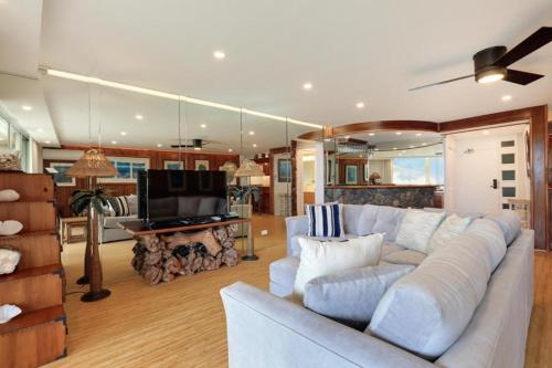 Royal Mauian #302 Condo — 4-Star Luxury Hotel in Kihei, United States