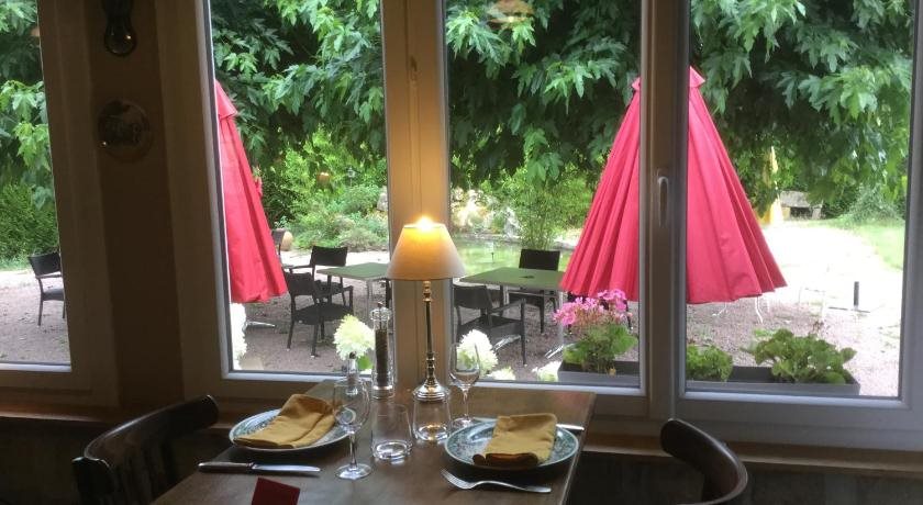 Hostellerie du Vieux Moulin - carbon neutral hotel in Autun