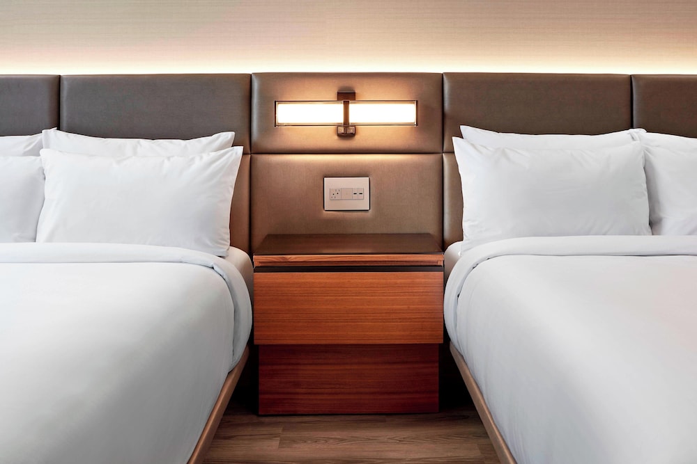 AC Hotel by Marriott Sunnyvale Cupertino - photo 21