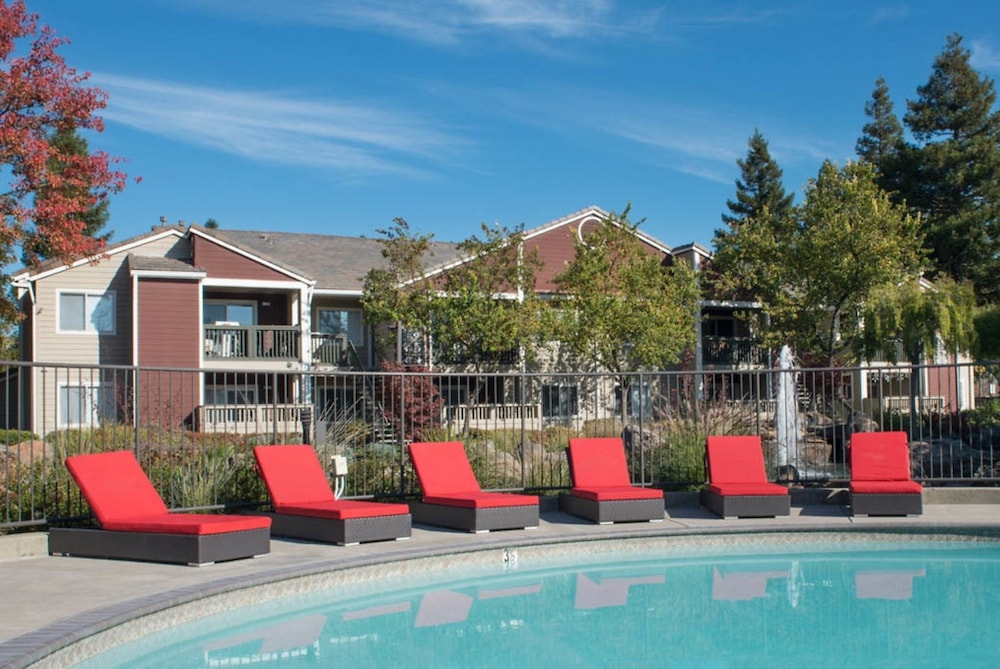 Global Luxury Suites in San Ramon — 4-Star Luxury Hotel in San Ramon, United States
