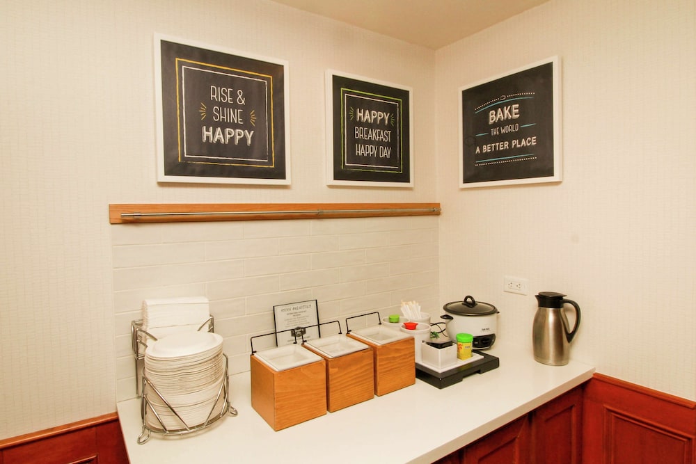 Hampton Inn Commerce Novi - photo 31
