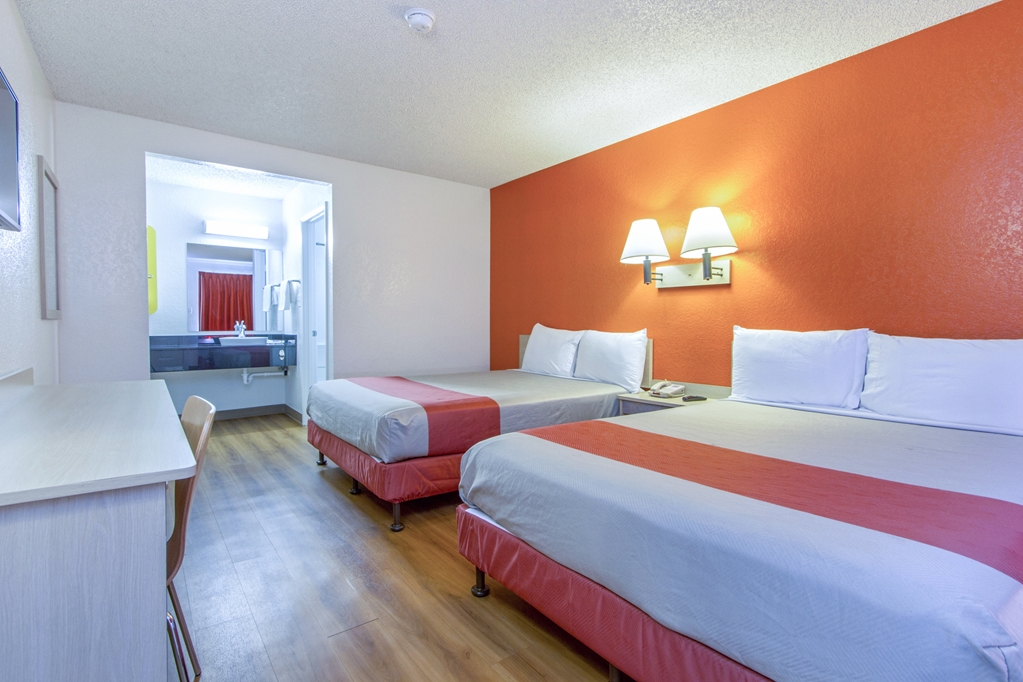 Motel 6 Phoenix AZ Airport 24th Street - photo 17