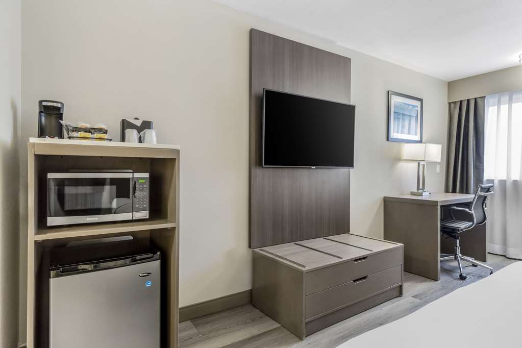 Comfort Inn & Suites Pacific Auburn - photo 22