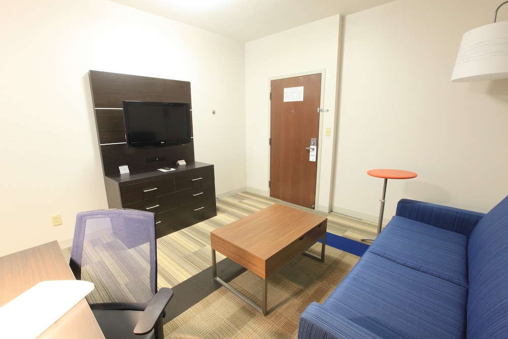 Holiday Inn Express Hotel & Suites Chattanooga Hixson by IHG - photo 33