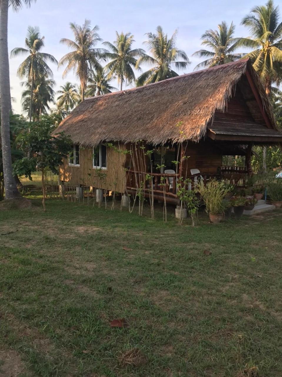 Kohjum Freedom Resort in Nuea Khlong, Thailand