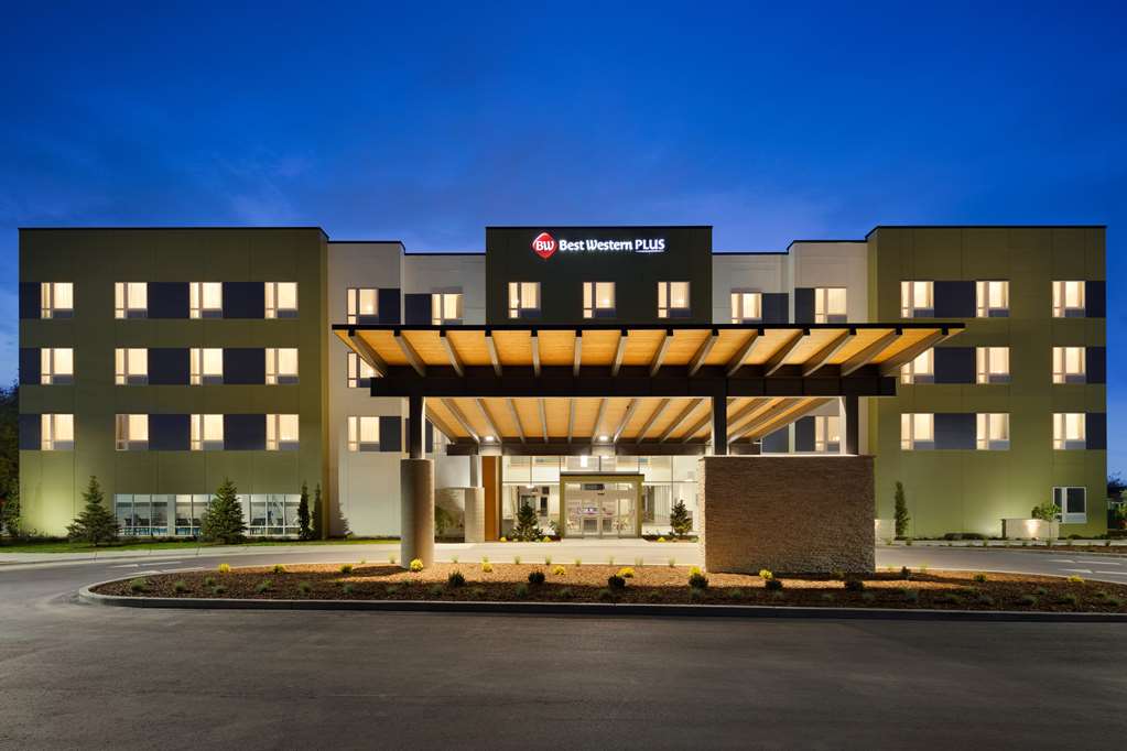Best Western Plus Peppertree Nampa Civic Center Inn - featured photo