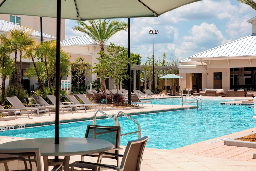 TownePlace Suites Orlando at FLAMINGO CROSSINGS Town Center Western Entrance - photo 21