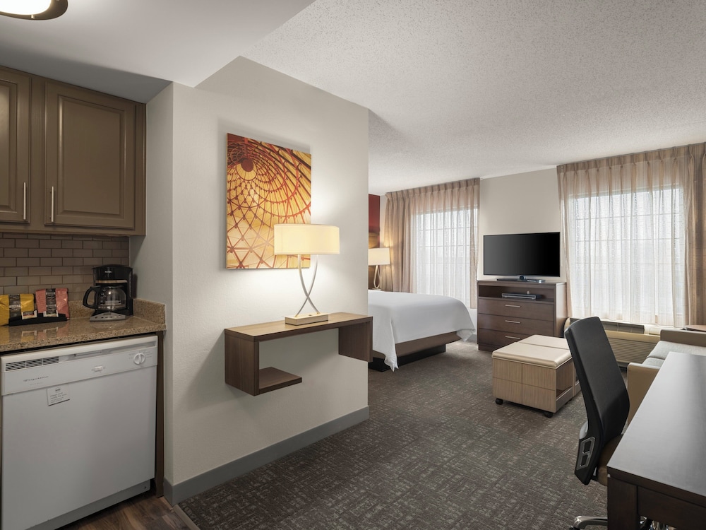 Staybridge Suites Indianapolis Airport by IHG - photo 37