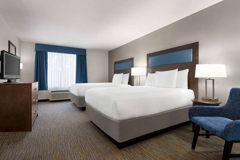 Wingate By Wyndham Southport - photo 14