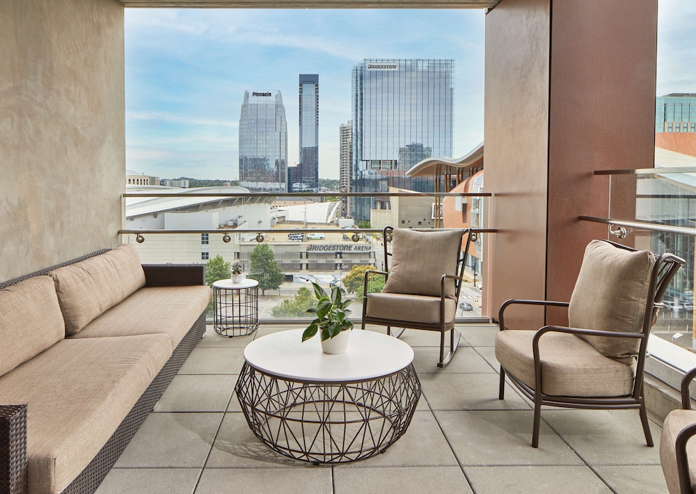 Embassy Suites by Hilton Nashville Downtown - photo 17