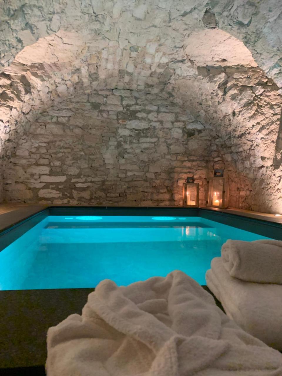 Chambres D'hotes du Chateau — 4-Star Luxury Hotel in Boulogne-Sur-Mer, France
