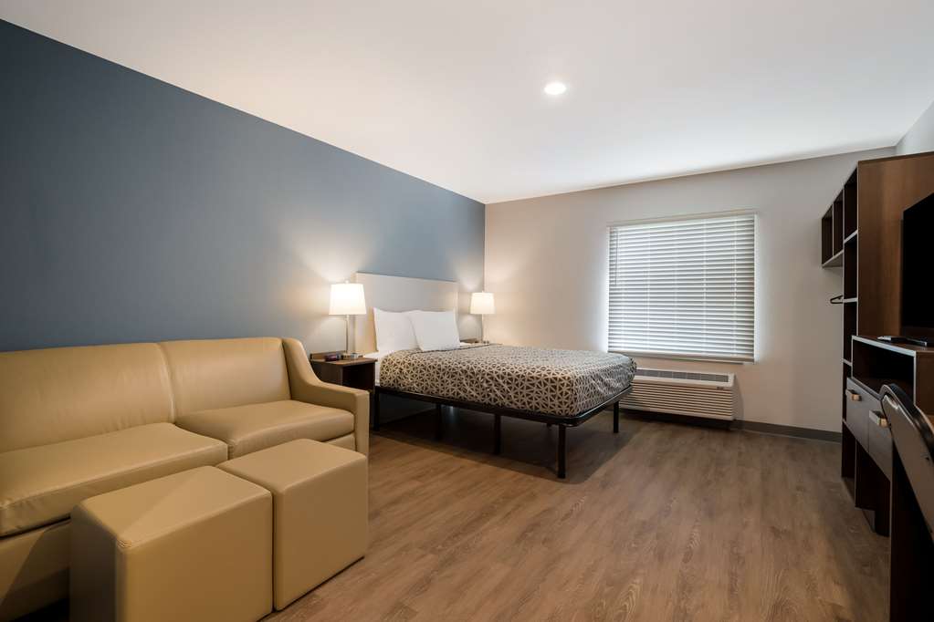 WoodSpring Suites Moreno Valley - photo 15