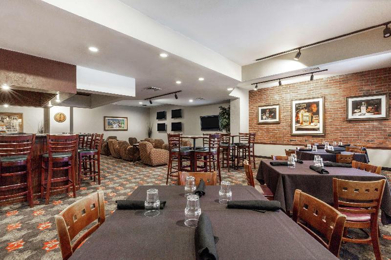 Embassy Suites by Hilton Kansas City Plaza - photo 53