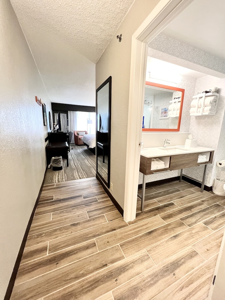Hampton Inn Ft. Walton Beach - photo 12