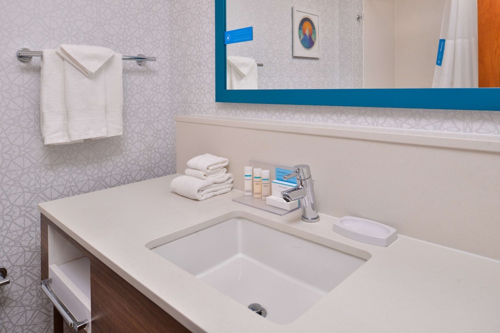 Hampton Inn & Suites Boise Spectrum - photo 77