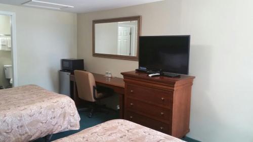 Slumberland Motel Mount Holly - photo 3