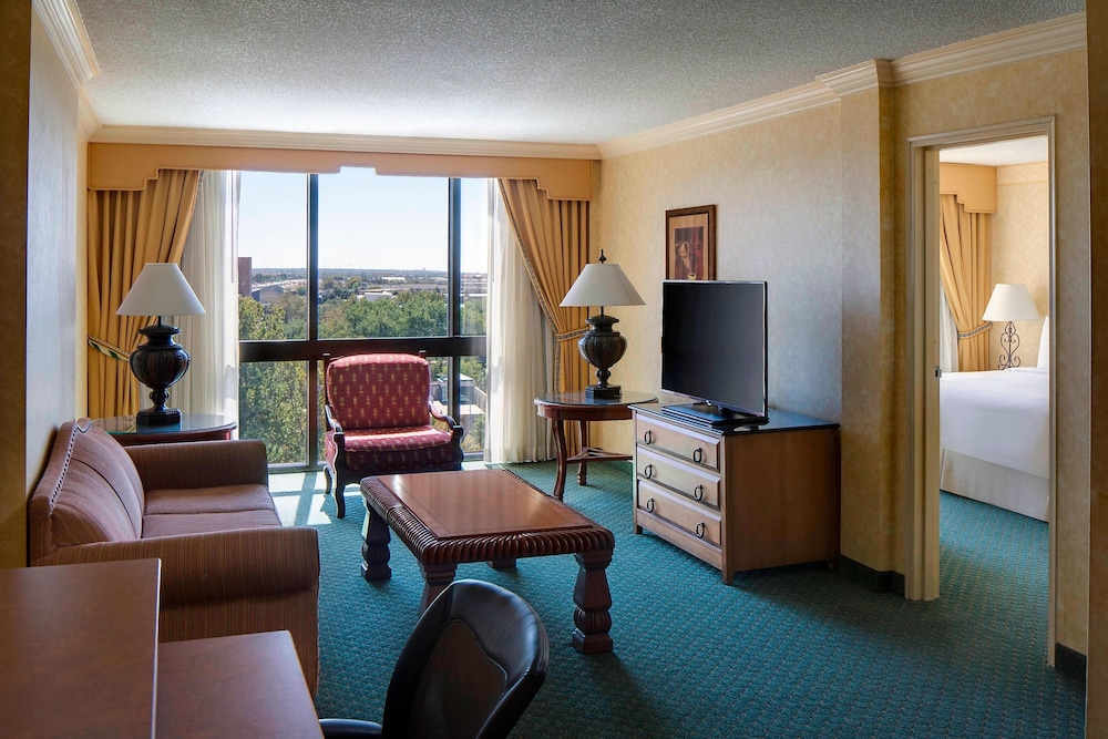 Albuquerque Marriott Pyramid North - photo 17