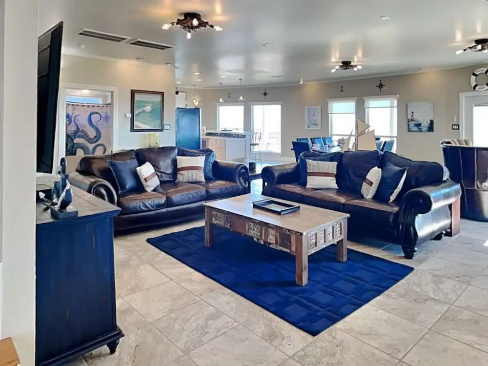 Lighthouse By the Sea — hotel in Surfside Beach