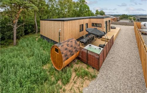 6 Bedroom Cozy Home In Ebeltoft — 5-Star Luxury Hotel in Ebeltoft, Denmark