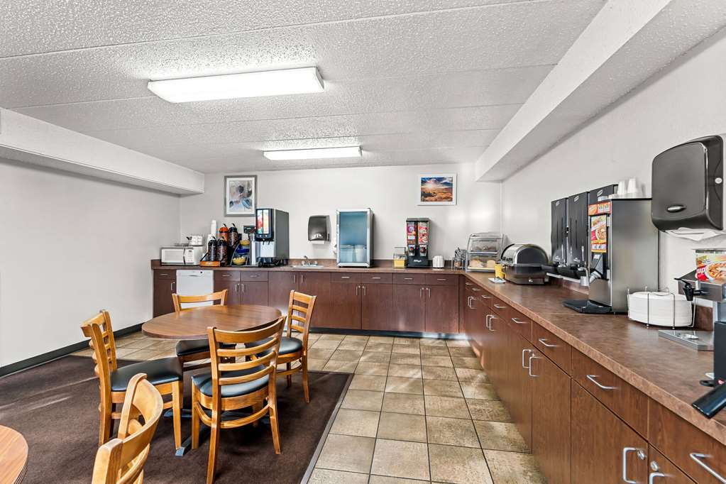 Days Inn by Wyndham Sioux Falls Empire - photo 10