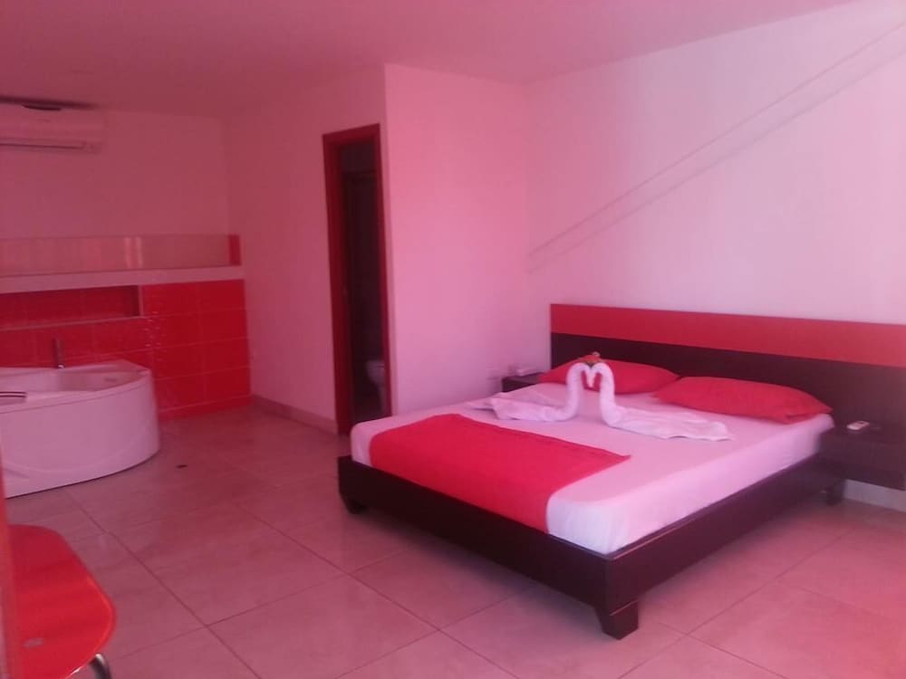 Apartahotel Barcelot - last minute hotel in Cali