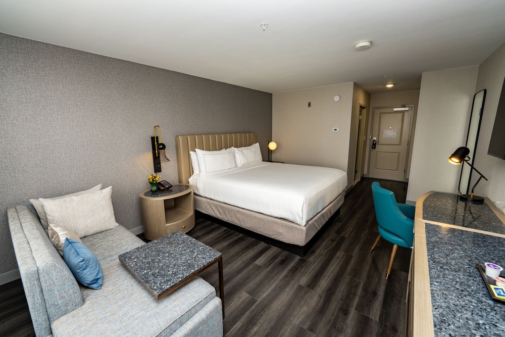 DoubleTree by Hilton San Francisco South Airport Blvd - photo 17
