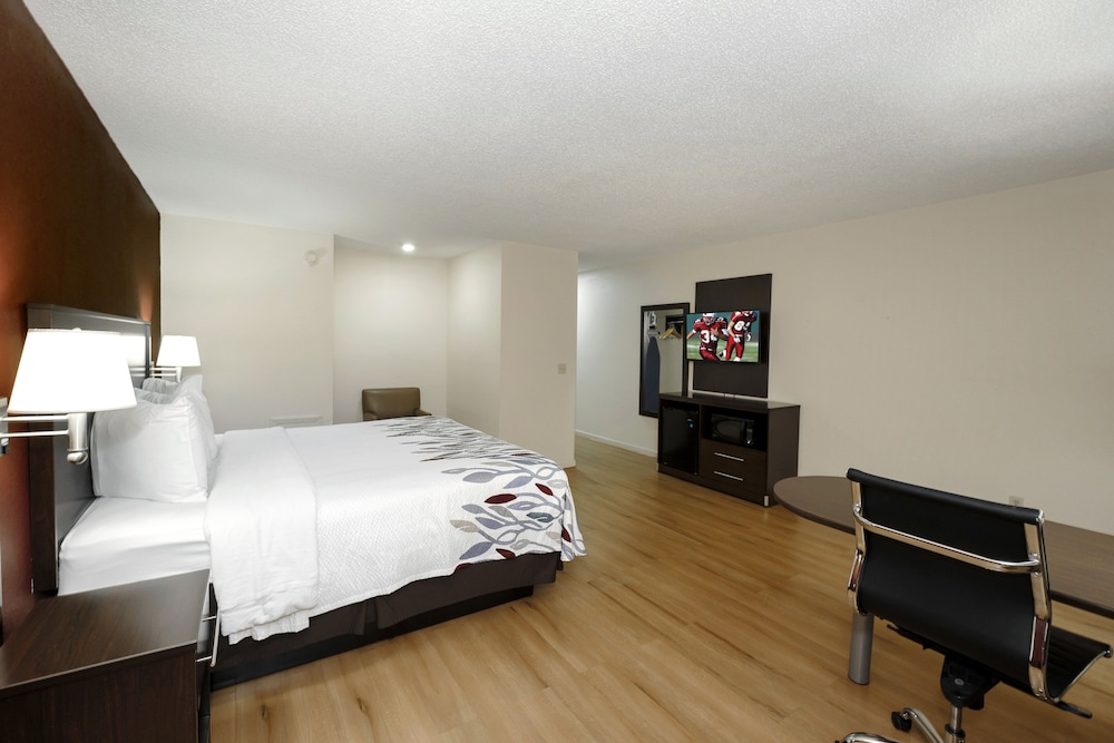 Red Roof Inn Hillsville - photo 6