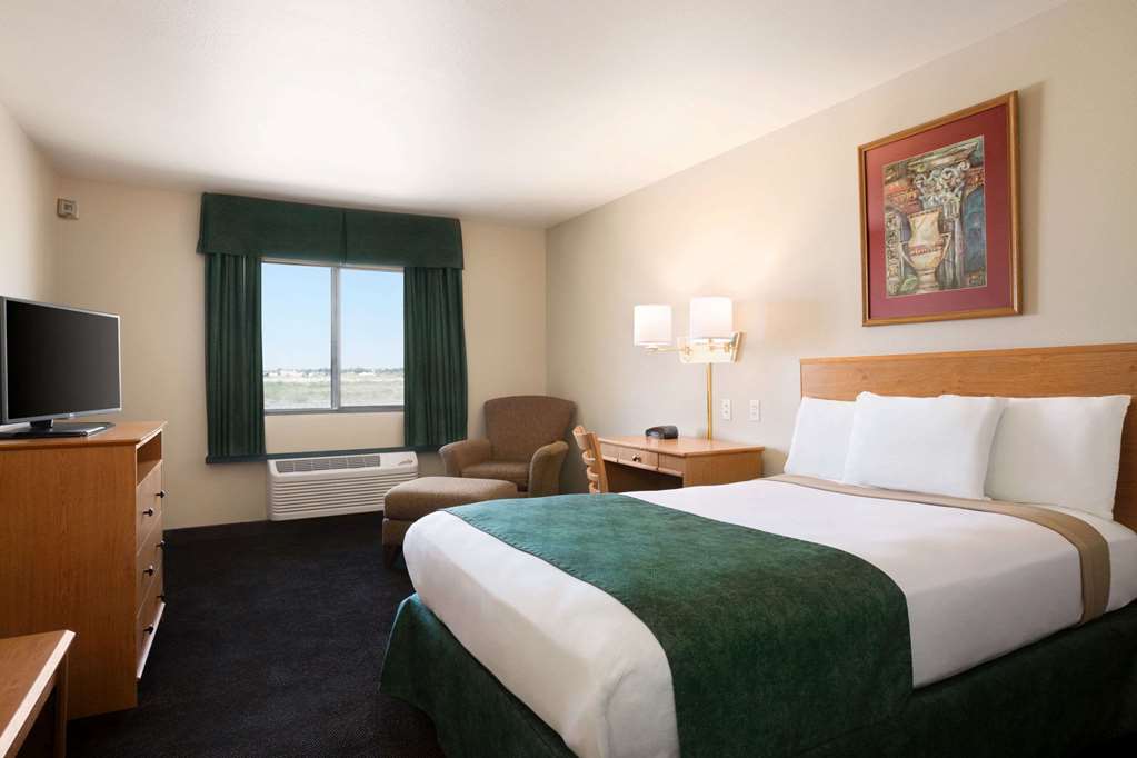 Travelodge by Wyndham Pecos - photo 8