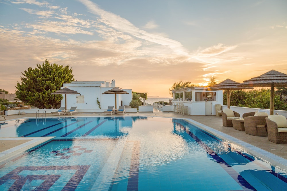 Ostria Inn - carbon neutral hotel in Naxos