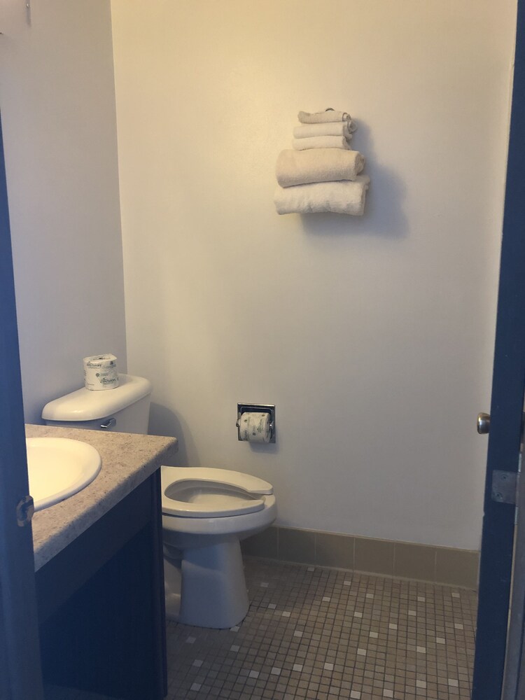 Neva Jean Motel - photo 21