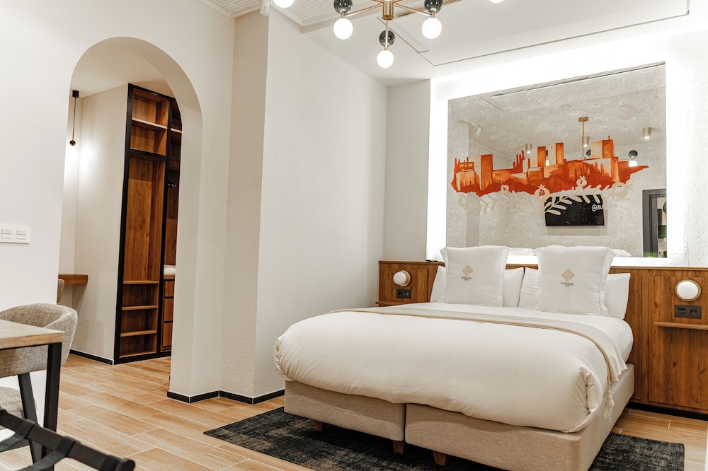 Bubaqia House — 4-Star Luxury Hotel in Granada, Spain