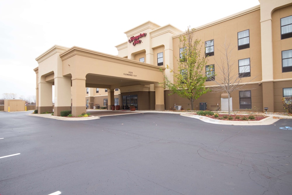 Hampton Inn Marshall - carbon neutral hotel in Marshall