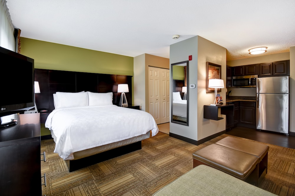 Staybridge Suites Grand Rapids Kentwood by IHG - photo 8