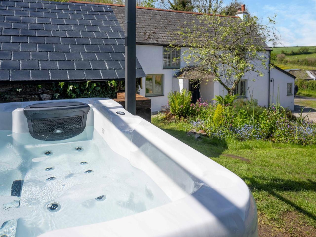 Deviock Farm House — 5-Star Luxury Hotel in Torpoint, United Kingdom
