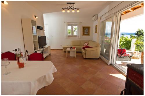 Jagoda Next to the sea SA1 in Omis, Croatia