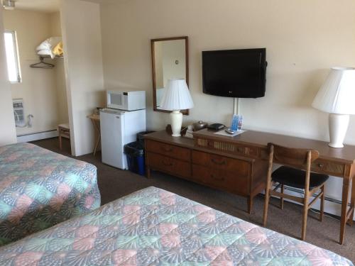 Crystal Sands Motel - photo 36