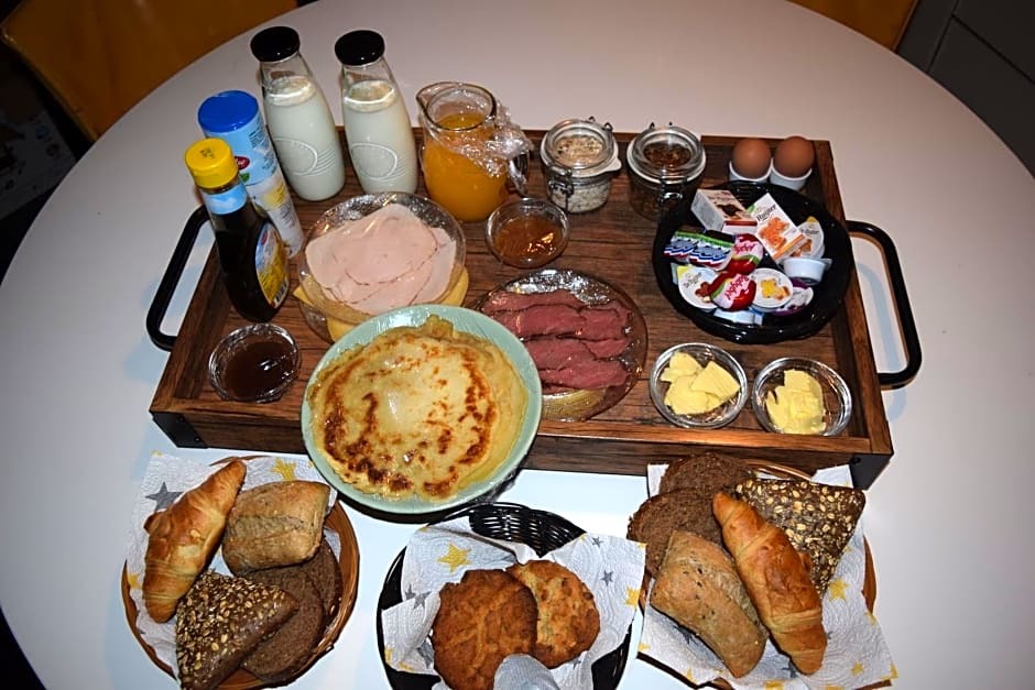 Bed & breakfast Achter ons huis — 4-Star Luxury Hotel in Berlicum, Netherlands