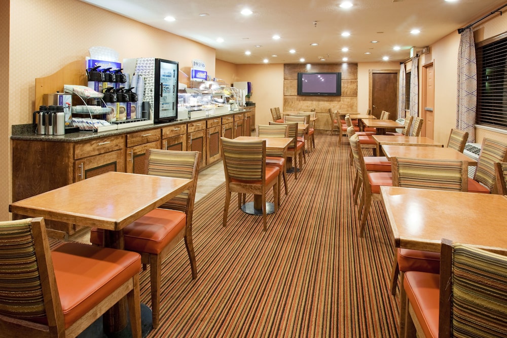 SureStay Plus Hotel Albuquerque I40 Eubanks - photo 15