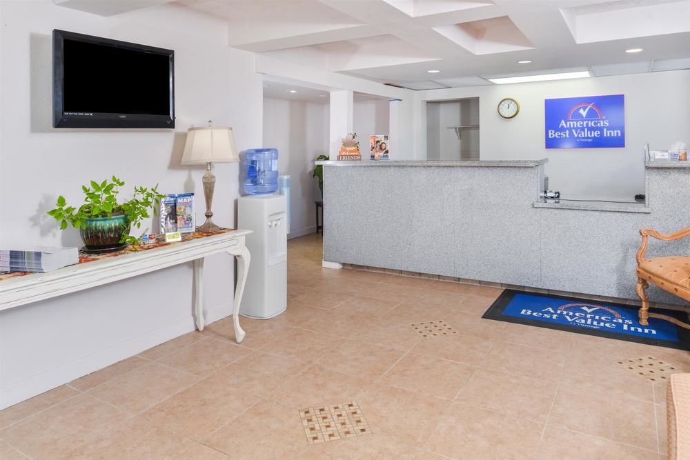 Americas Best Value Inn Williamsburg Lightfoot Area - photo 18